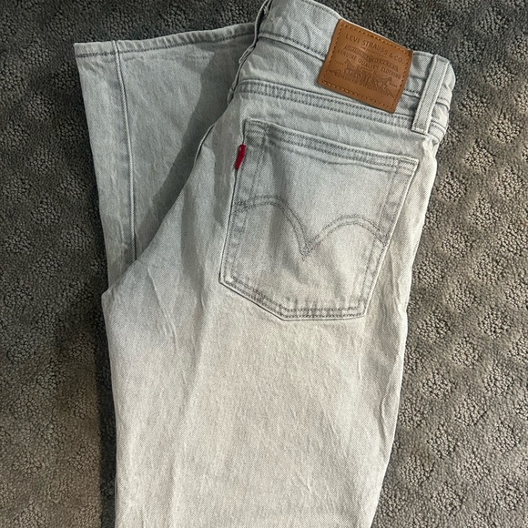 Levi Wedgie Straight Gray Jeans Used - Picture 3 of 4